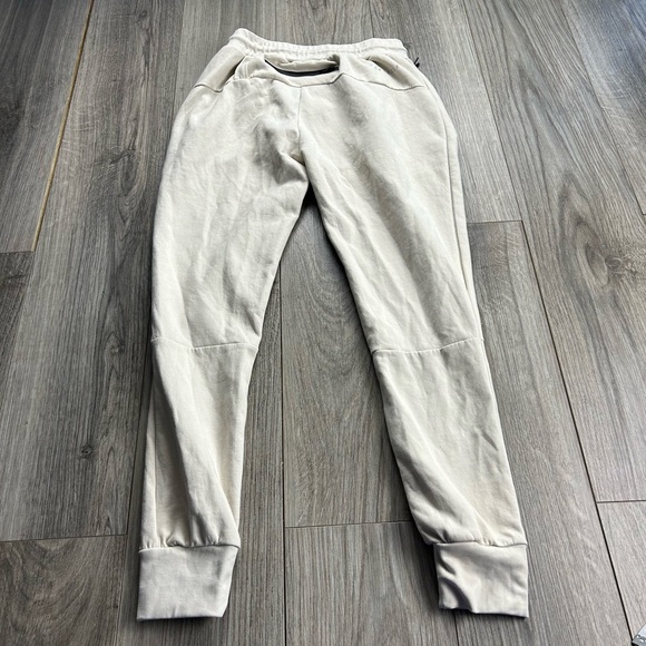 Maison Article Particle Tech Fleece Beige Joggers/Sweatpants - Picture 2 of 6